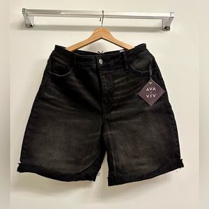 Ava & Viv 14W 9” Bermuda Jean Shorts